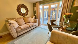 Photo 7- click for photo gallery